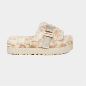 UGG Fluffita Panther Print Size 7